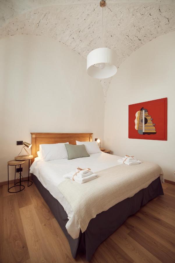 L' Hotellerie Easy Suites Палермо Экстерьер фото